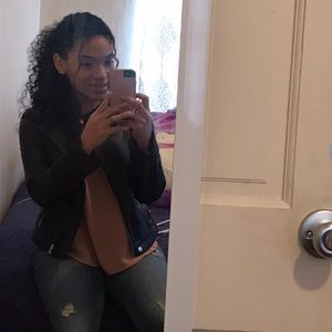 Meet your Posher, Allison